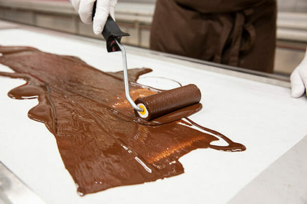The chocolate is rolled out on 15 m long tracks