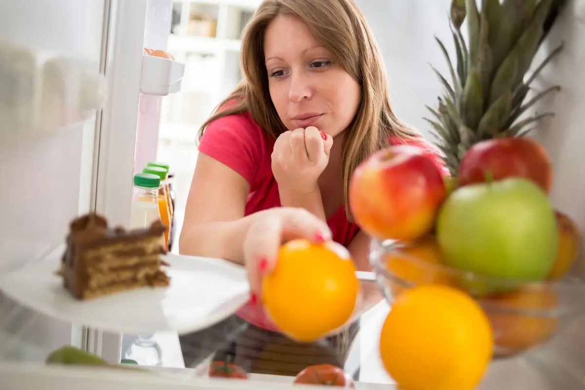 Is Chocolate Healthy for Your Weight Loss Resolution? 3 dieting and chocolate cravings